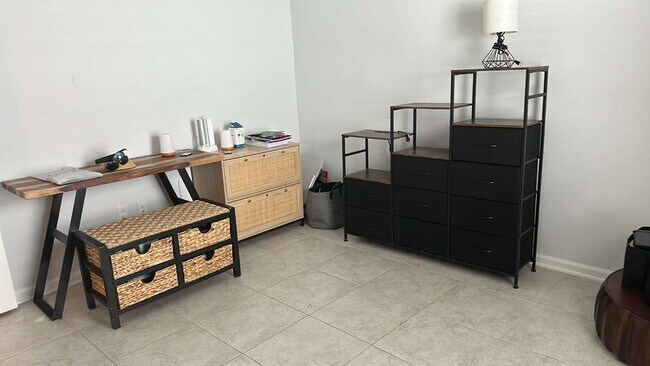 Building Photo - 226 Golden Fern Dr