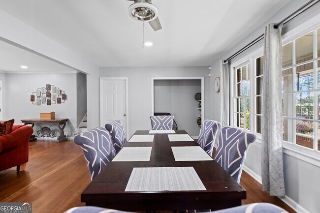 Building Photo - 3727 Calmer Cir