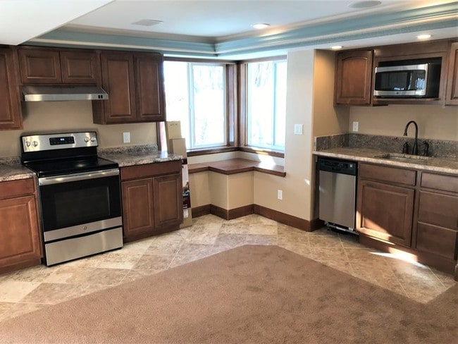 Building Photo - Lovely Basement Apartment in Highlands Ranch