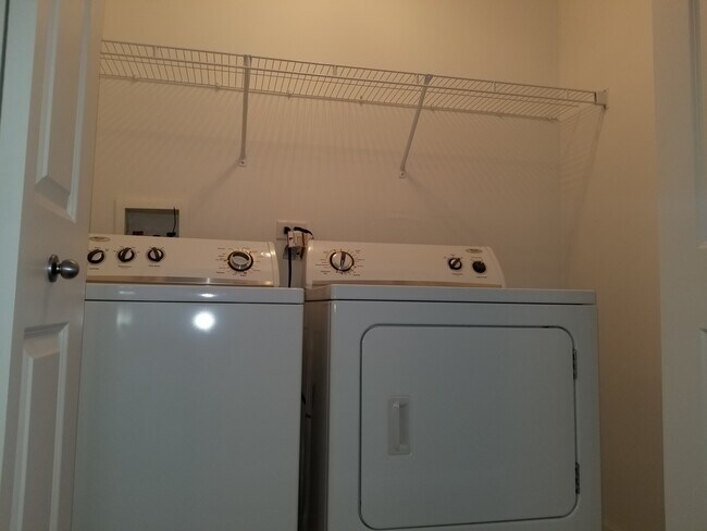 Building Photo - 1196 Megan Ct