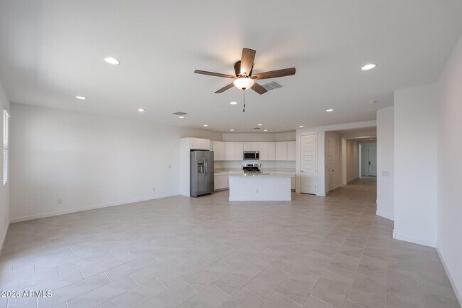 Building Photo - 7841 W Staghorn Rd