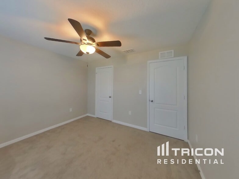 Building Photo - 866 N Fairbanks Dr