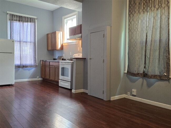 Building Photo - 1614 Market St