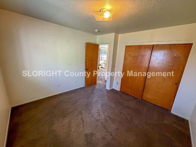 Building Photo - LEASE PENDING- Charming Home with Private Yard in Atascadero - 2 Bed / 1 Bath