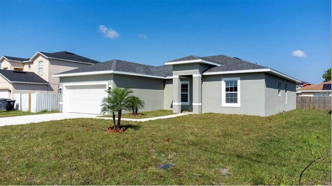 Building Photo - 719 Martin Ln