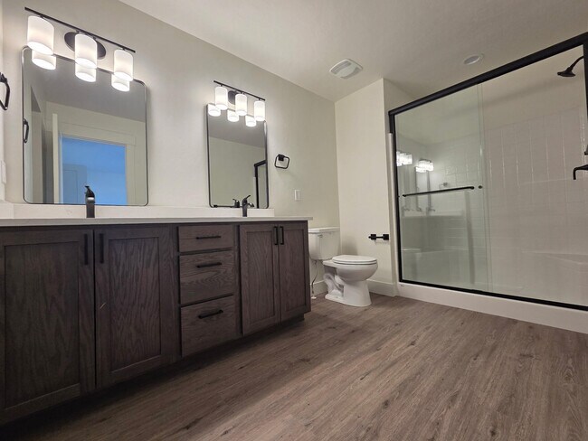 Building Photo - 4621 Highgarden Wy