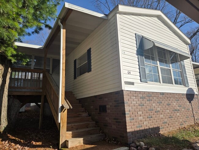 Building Photo - 12525 Knollwood Ln