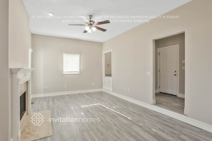 Building Photo - 6015 Holland Dr