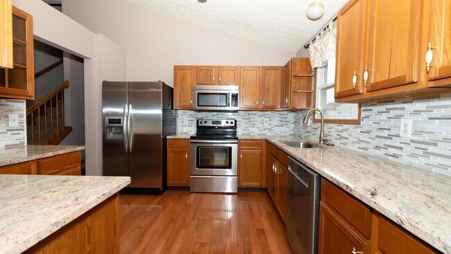 Building Photo - 7872 Waggoner Run Dr