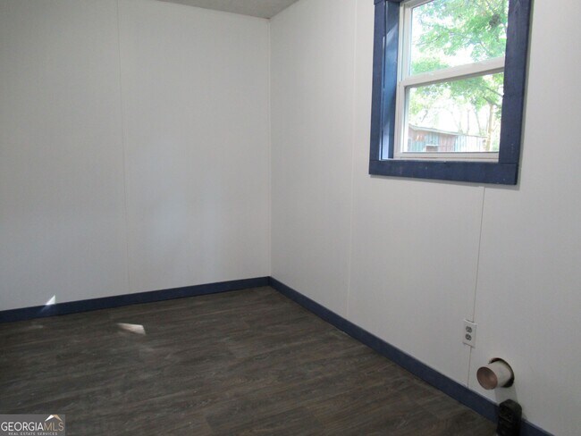 Building Photo - 1379 Sam Craven Rd