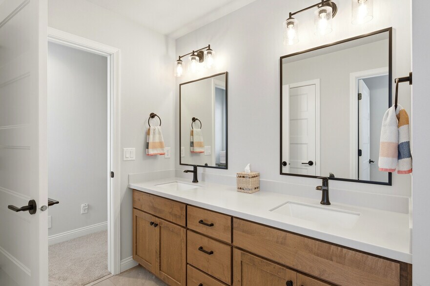 Building Photo - 9603 Summer Willow Ln