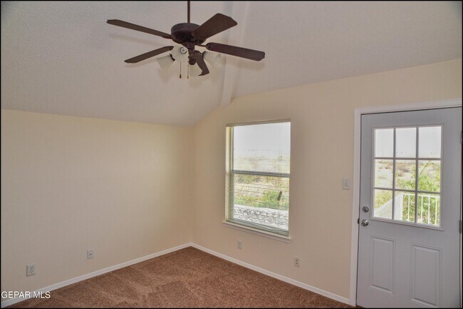 Building Photo - 4613 Robert Holt Dr
