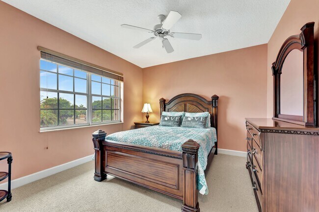 Building Photo - 546 NW 118th Terrace