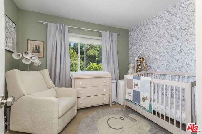 Building Photo - 2385 Sunset Heights Dr