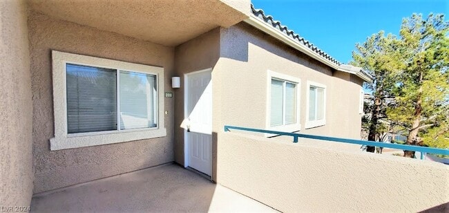 Primary Photo - 2052 Gravel Hill St