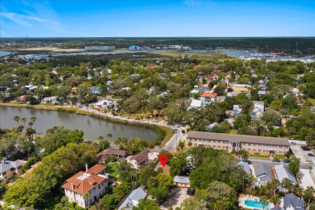 Building Photo - Downtown St. Augustine 2BD/2BA Historic Home