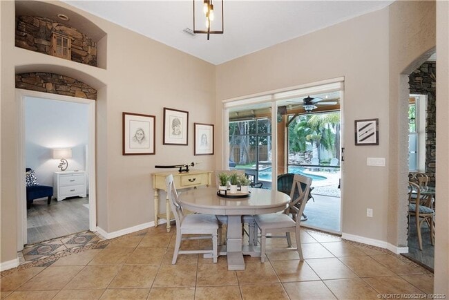 Building Photo - 3532 SW Margela St