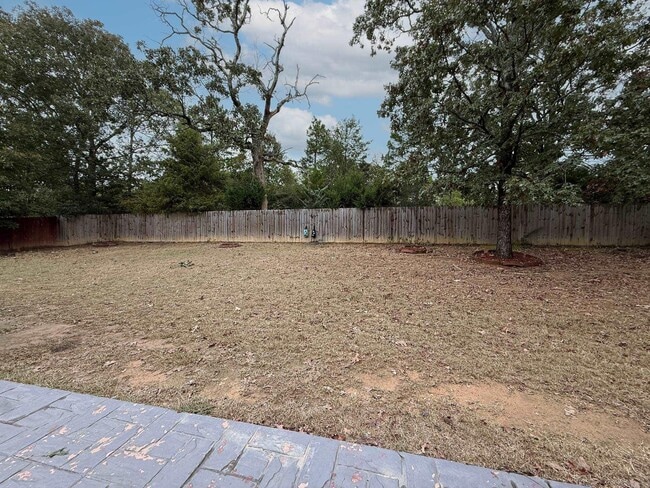 Building Photo - 25 Hickory Bend Dr