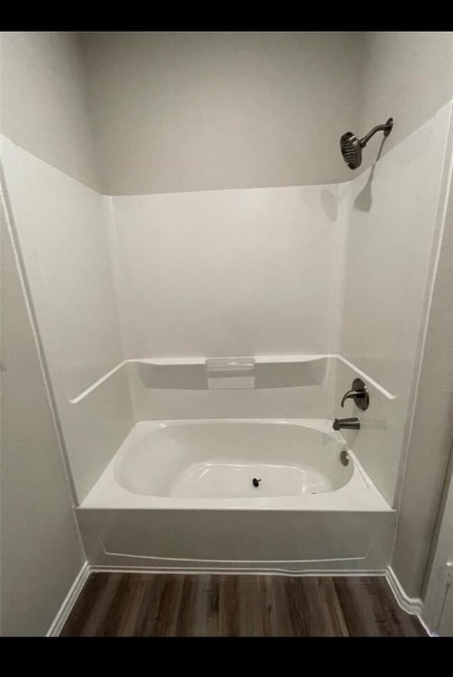 Building Photo - 11726 White Cedar St