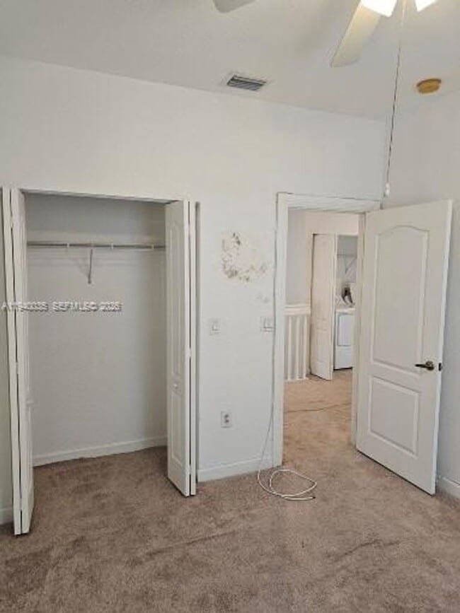 Building Photo - 2160 NE 37th Rd