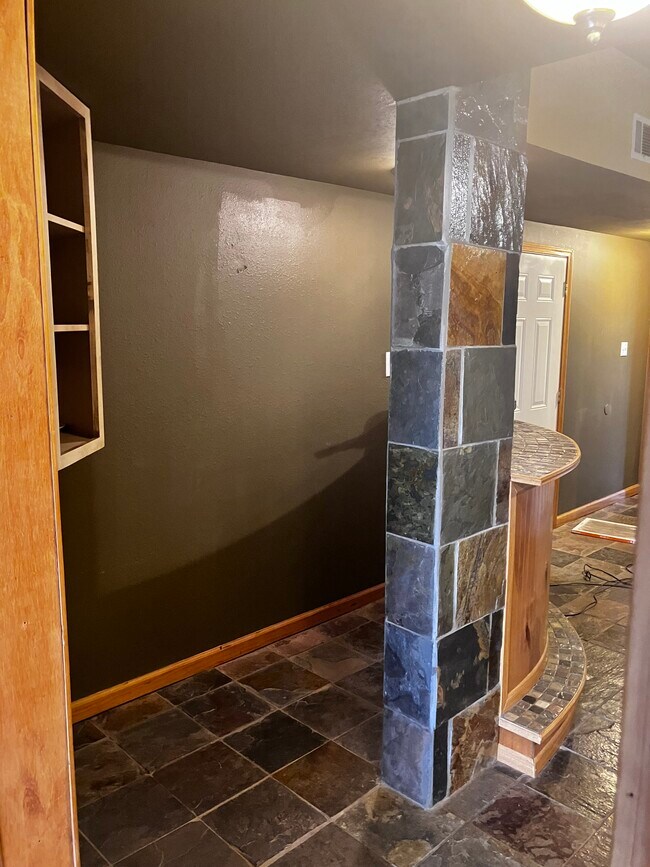 Building Photo - 164 Golden Meadow Dr