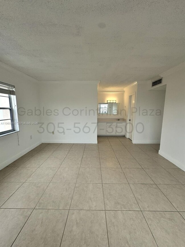 Building Photo - 22 Salamanca Ave