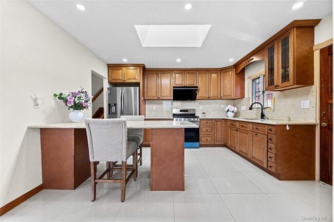 Building Photo - 45-76-76 Browvale Ln