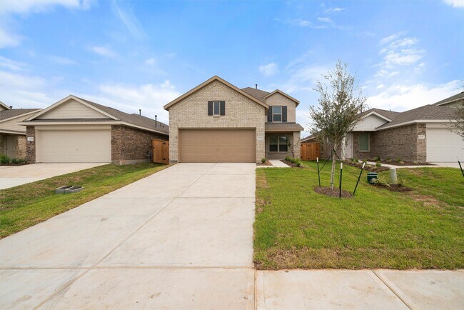 Primary Photo - 1522 Windrose Bnd