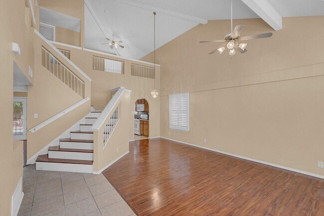 Building Photo - 1460 Paseo De Flor St