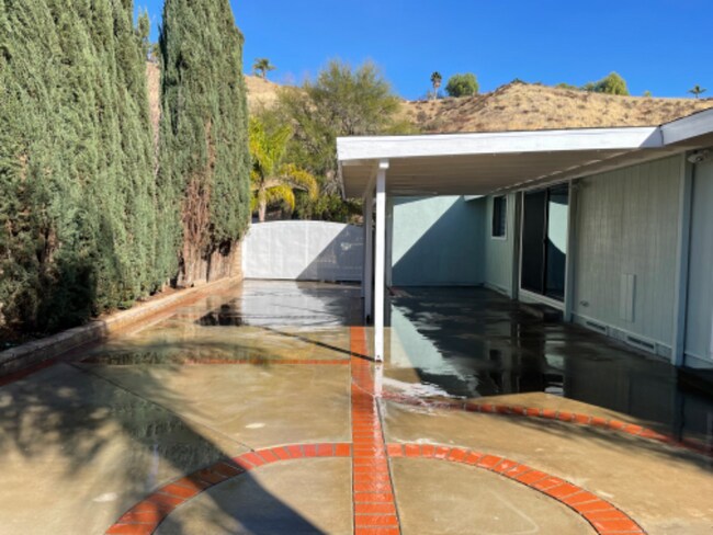 Building Photo - 32033 Quartz Ln