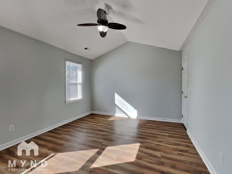 Building Photo - 4116 Iron Horse Rd