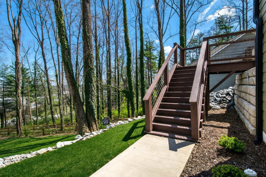 Building Photo - 2324 Greater Druid Hills Blvd