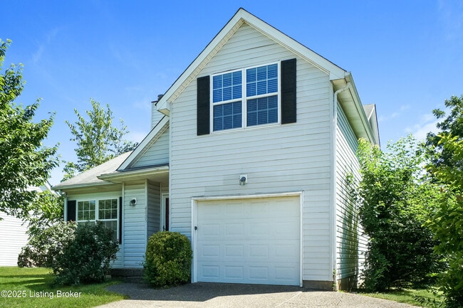 Building Photo - 4005 Chenwood Ln