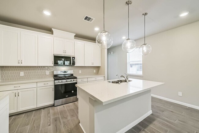 Building Photo - OFFERED BY PRECISION REALTY & MANAGEMENT!!!