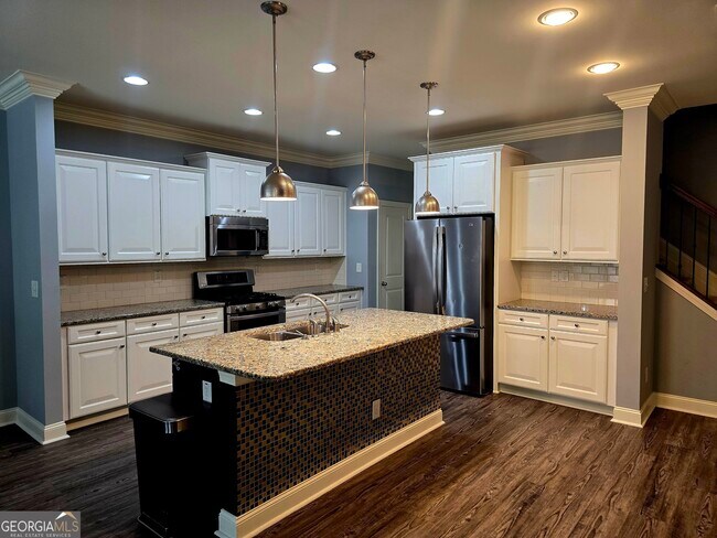 Building Photo - 2251 W Village Ln