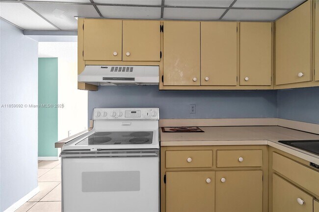 Building Photo - 7747 SW 86th St