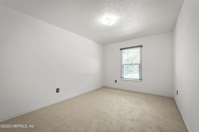 Building Photo - 5392 Heronview Ct