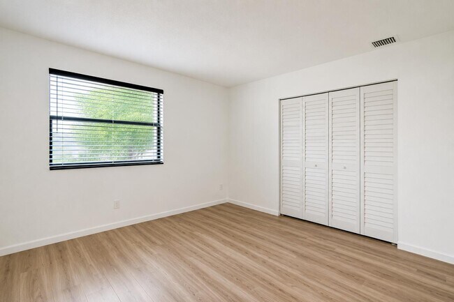 Building Photo - 1363 NW 94th Way