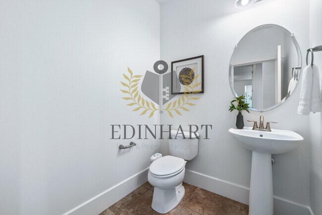 Building Photo - 1632 N Broadbent Ln