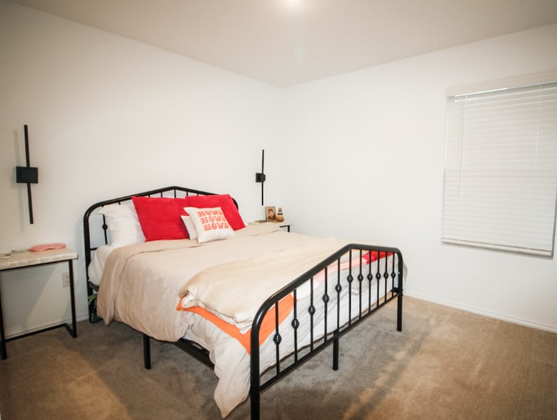 Building Photo - 15104 Bull Wagon Wy