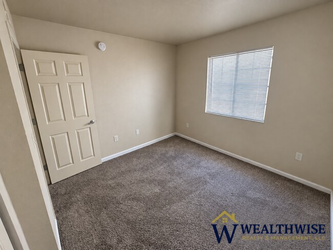 Building Photo - Rare 3-Bedroom Condo in Tucson’s Starr Pass Community