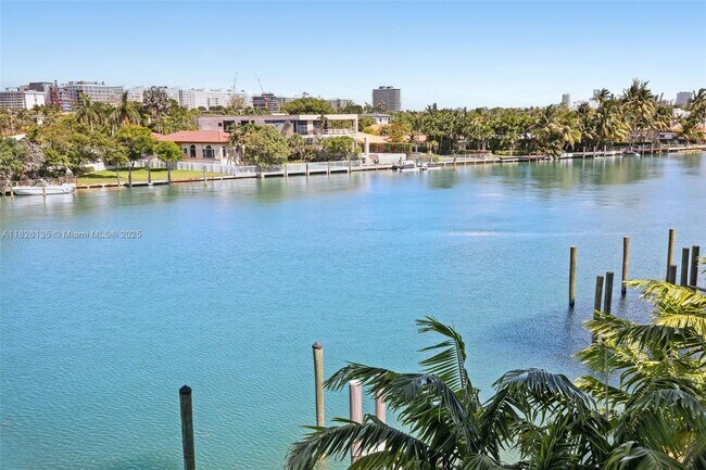 Building Photo - 9261 E Bay Harbor Dr