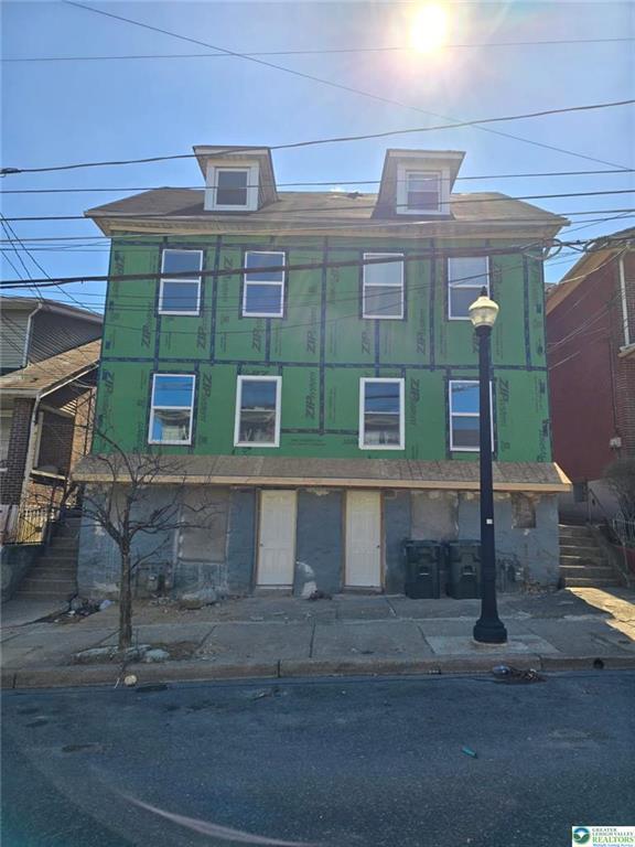 Primary Photo - 1288 E 4th St