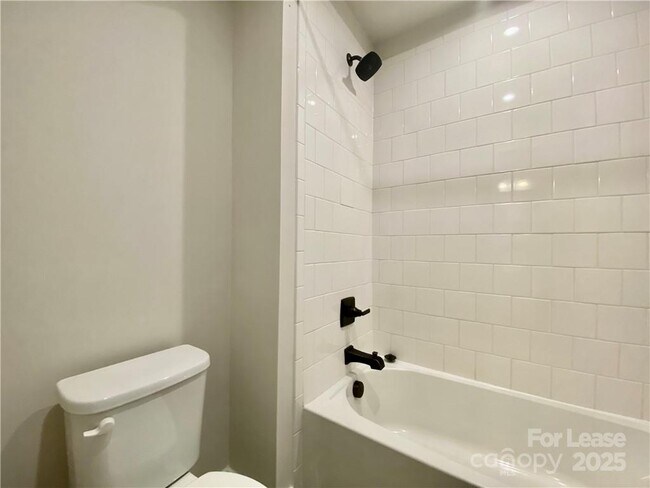Building Photo - 6509 Winterfell Ct