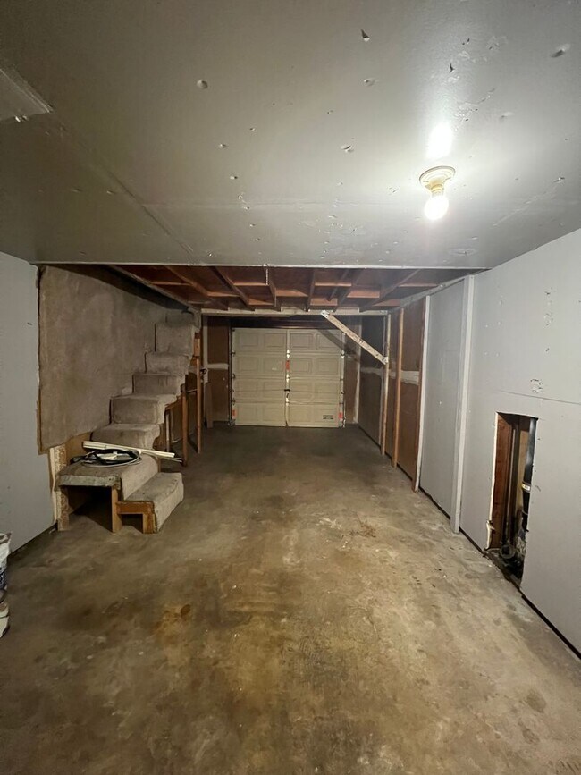 Building Photo - 7735 Las Lilas Ct