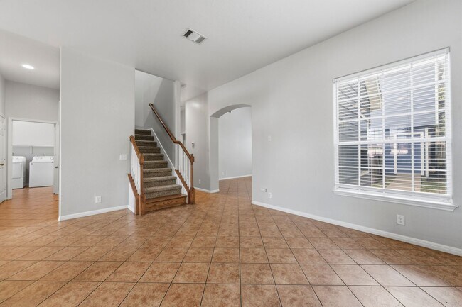 Building Photo - 5102 Caswell Ave