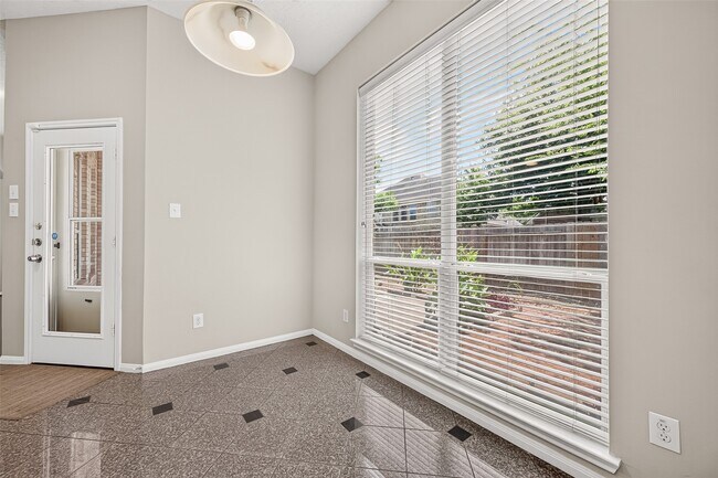 Building Photo - 1514 Coyote Hills Ln