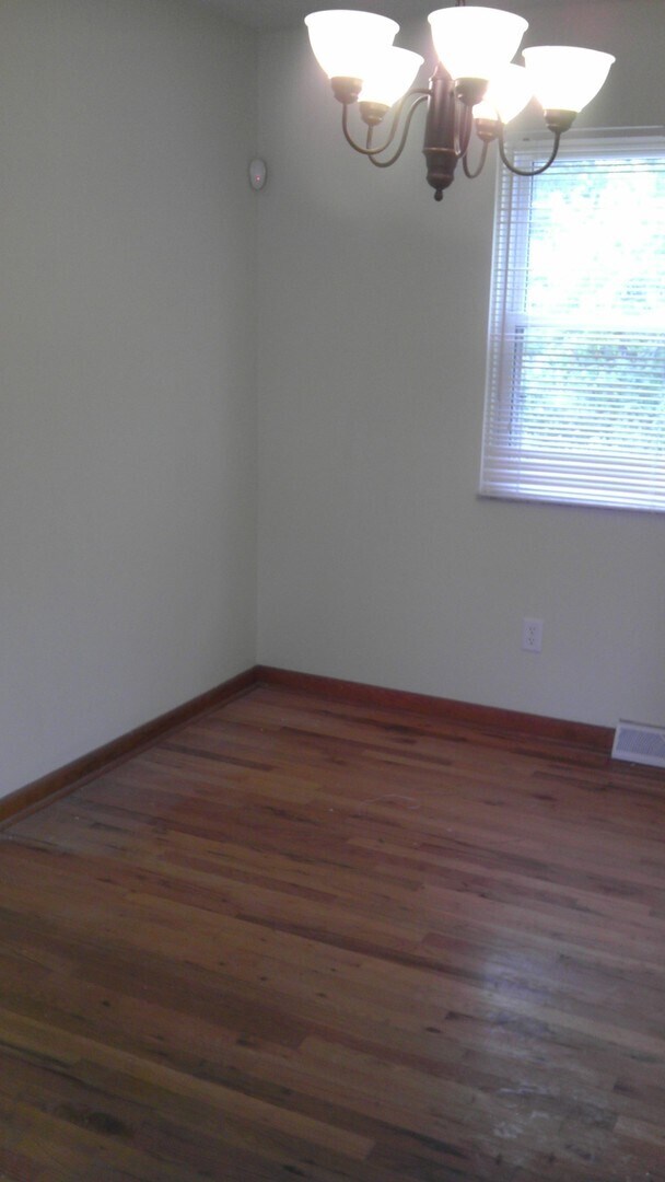 Building Photo - 2124 Seaforth Pl