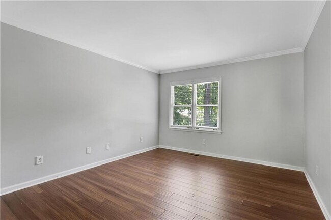 Building Photo - 1452 Briaroaks Trail NE
