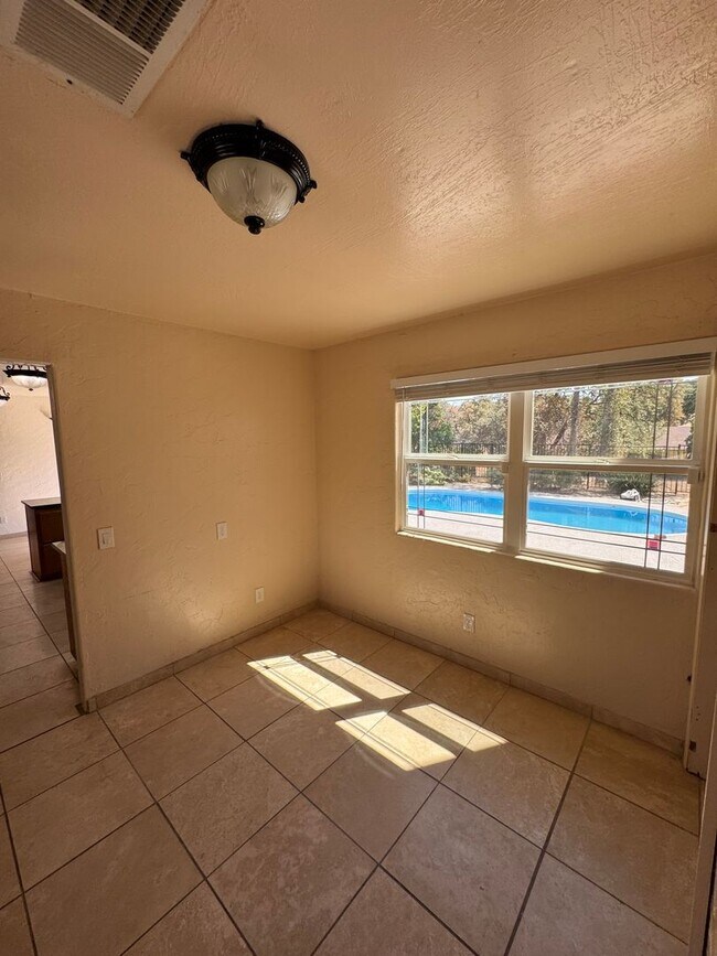 Building Photo - 21445 Wilcox Rd